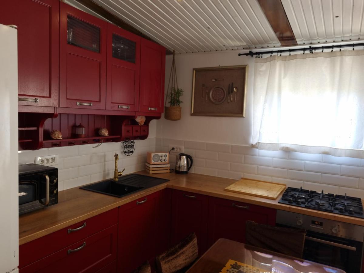 Ferienwohnung Delmar Komiža Exterior foto